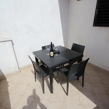 Milena Apartment *